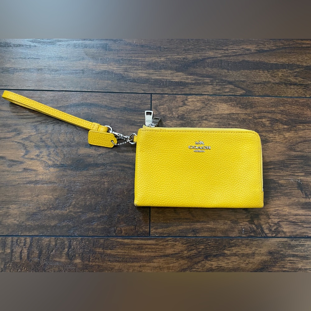 Coach Leather Double Corner Zip Wristlet